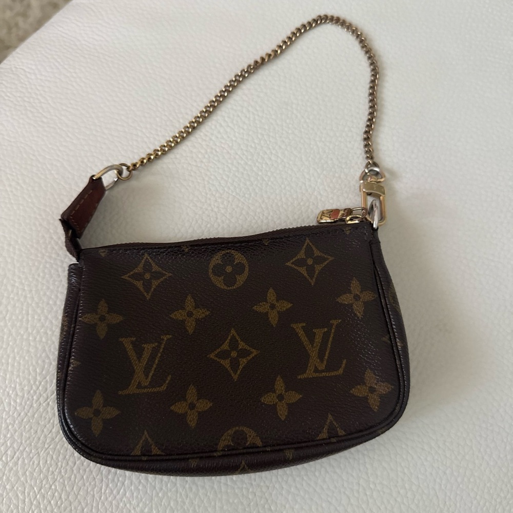 Louis Vuitton Black and Brown Monogram Wristlet - Picture 2 of 9